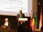 CINQUANTENAIRE DES INDEPENDANCES AFRICAINES A PARIS LE 25 NOV10 01: cliquer pour aggrandir